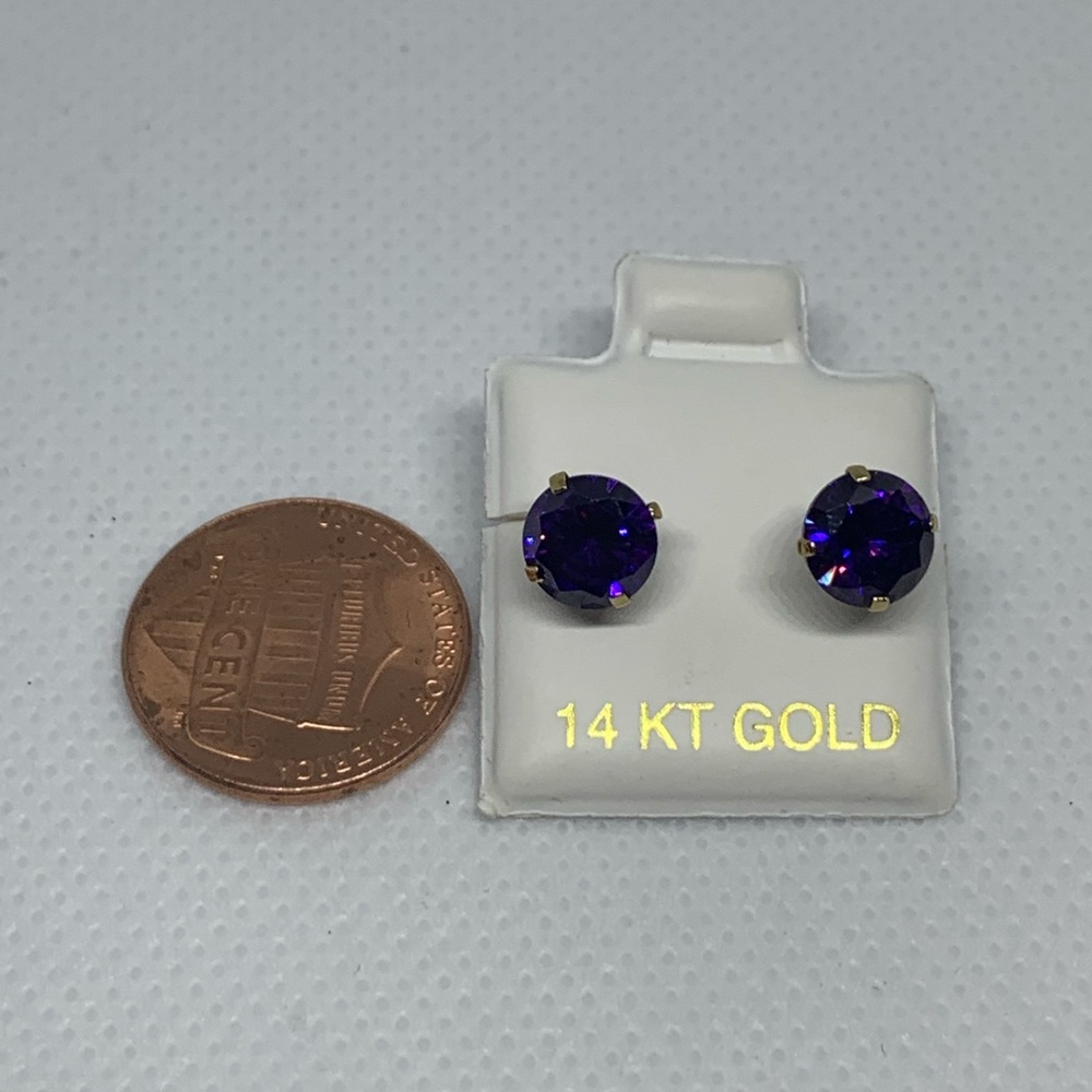 14k Gold Earrings with Purple stone - Picture 7 of 7